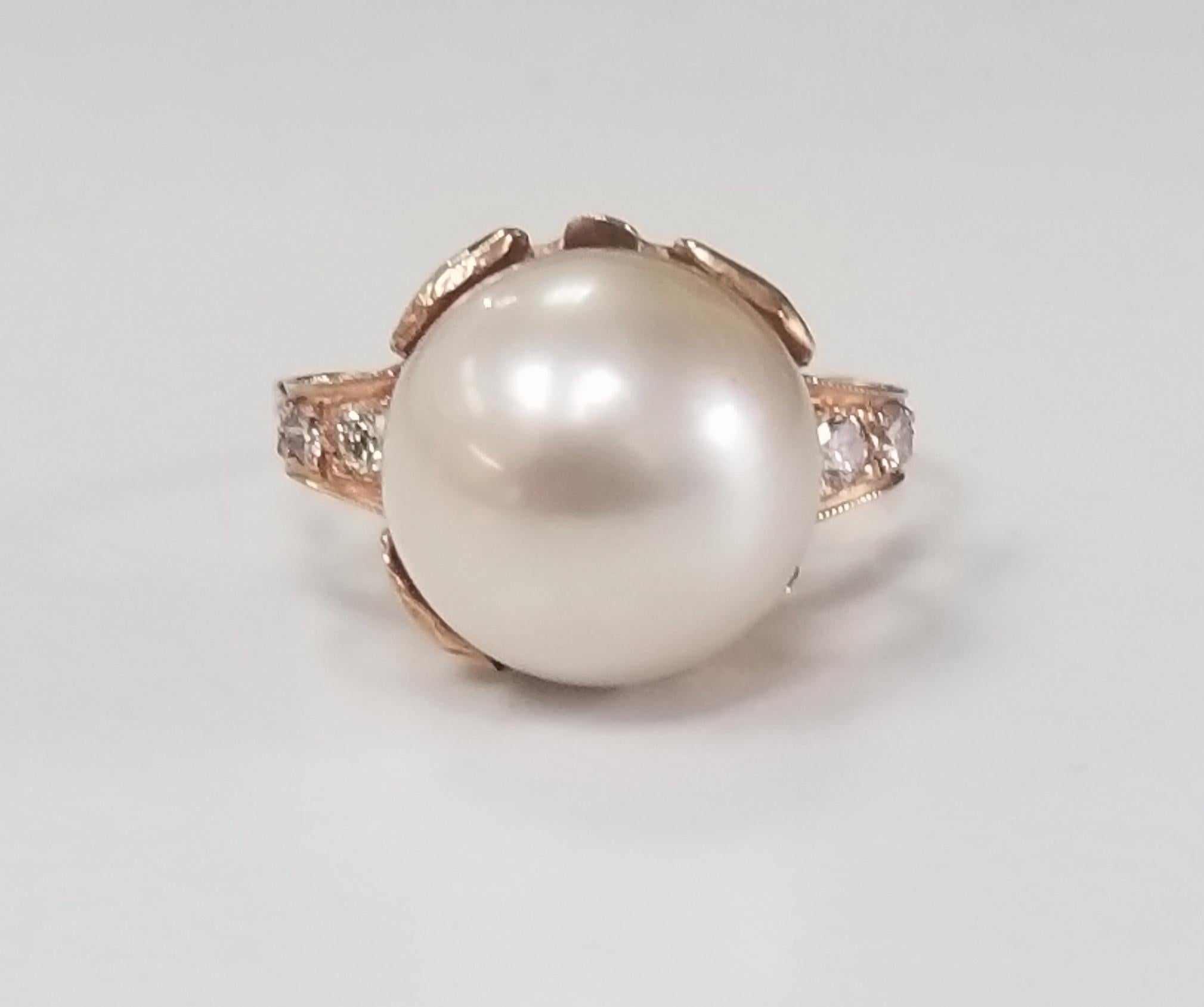 14 Karat Rose Gold Art Deco Style South Sea Pearl In New Condition In Los Angeles, CA