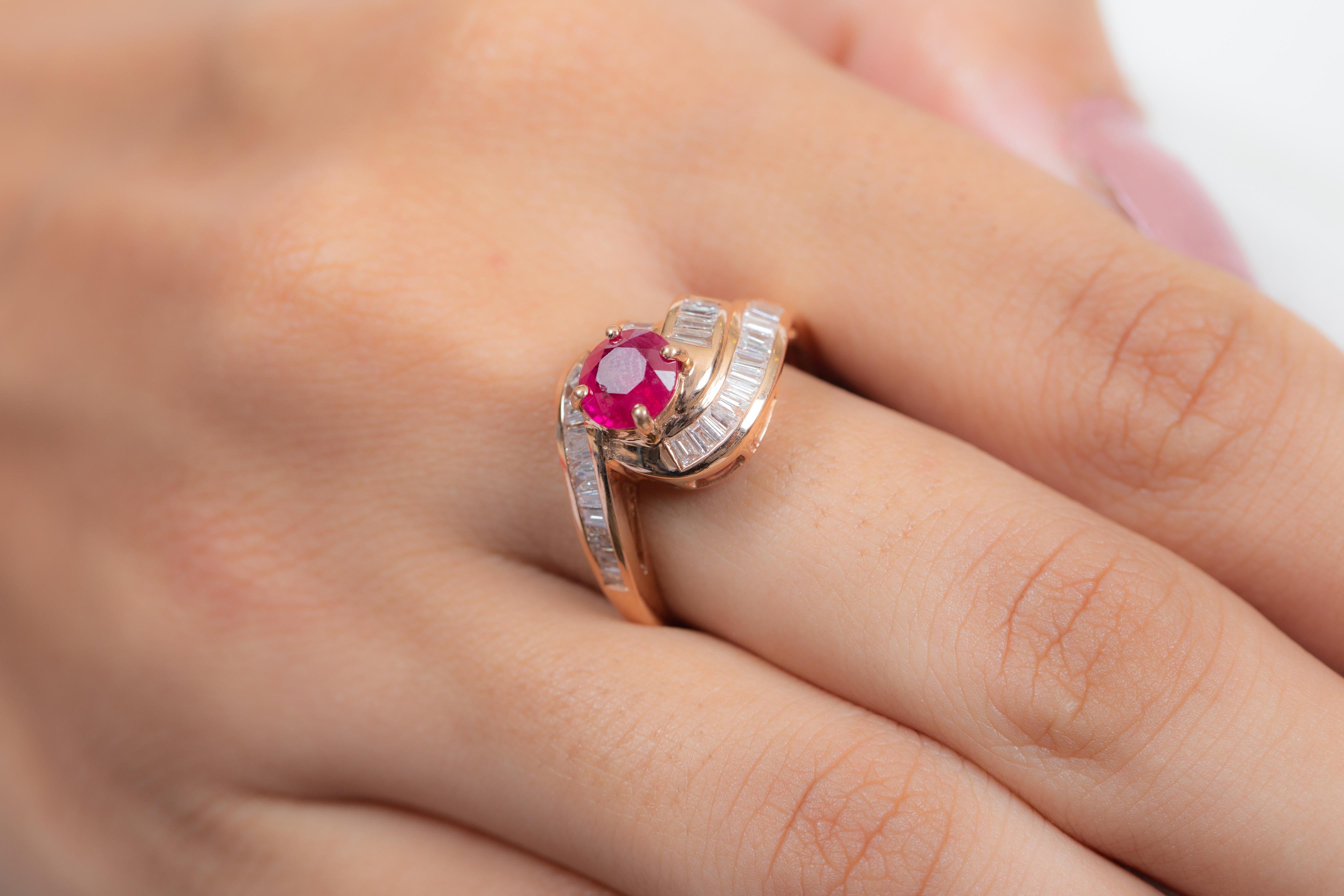 in vendita:  Anello in oro rosa 14K con diamante taglio baguette e rubino 2