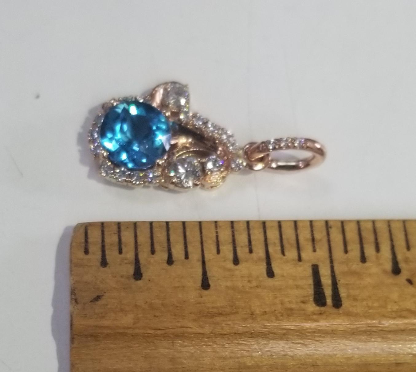 14 Karat Rose Gold Blue Topaz and Diamond Pendant In New Condition For Sale In Los Angeles, CA