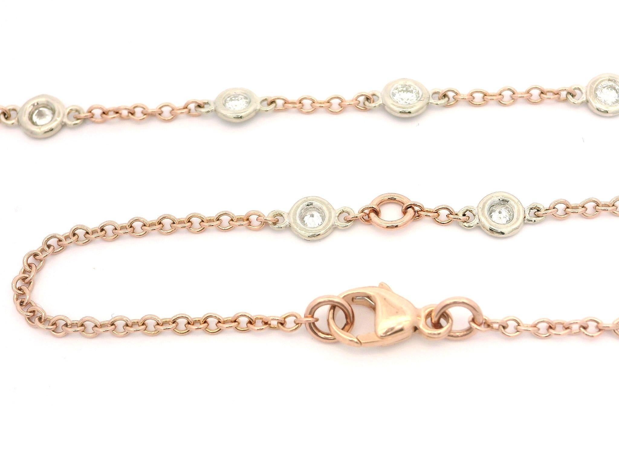 -Pierre(s)
(24) Diamants naturels authentiques - taille ronde brillante - sertis en chaton - belle couleur blanc brillant - 1,0ctw (approx.)

MATERIAL : Or rose massif 14k - Stations en or blanc 14k
Poids : 5.07 grammes
Type de chaîne : 1.0mm -