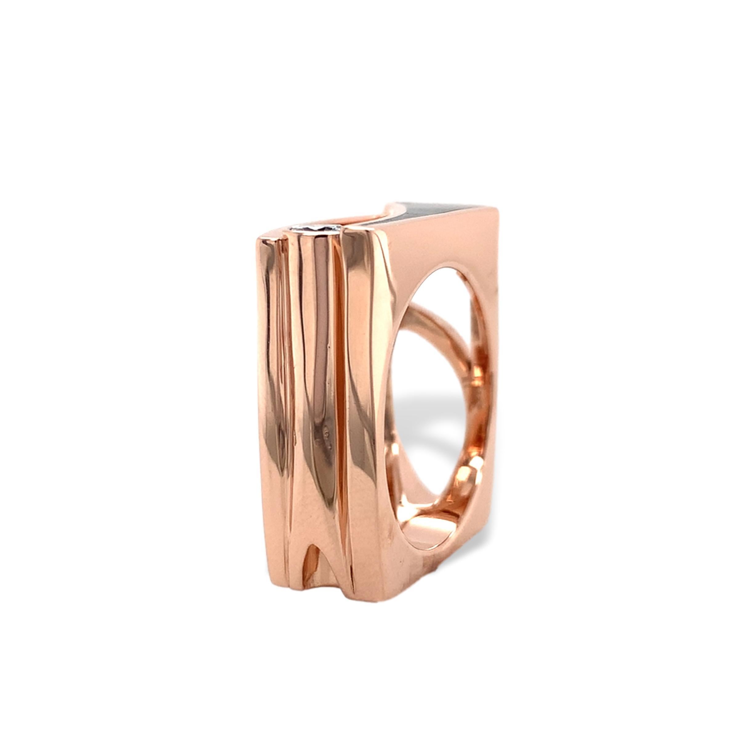 Taglio rotondo Anello personalizzato in oro rosa 14K con giada nera e diamanti di Harry Roa in vendita