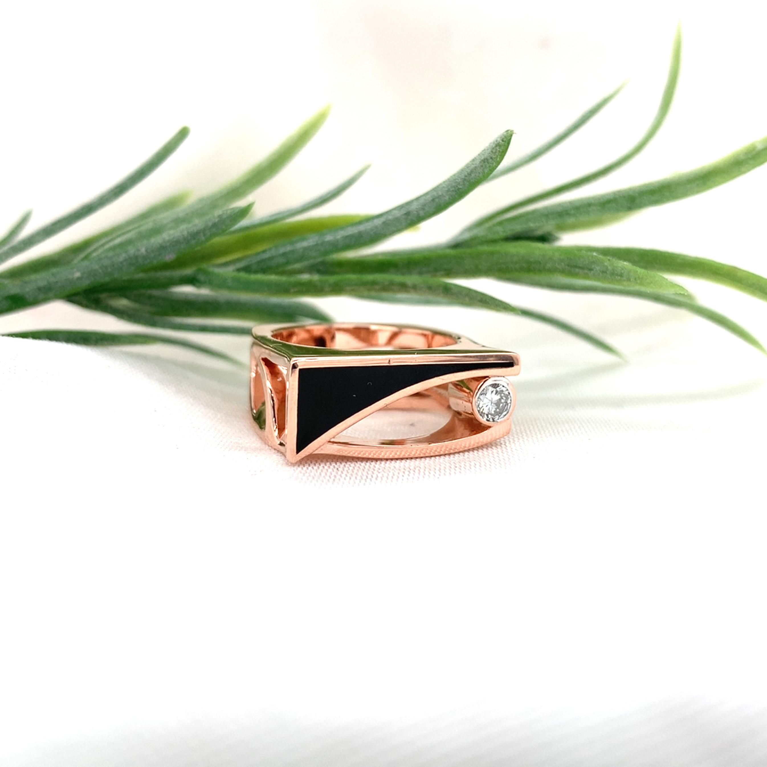Anello personalizzato in oro rosa 14K con giada nera e diamanti di Harry Roa in vendita 2