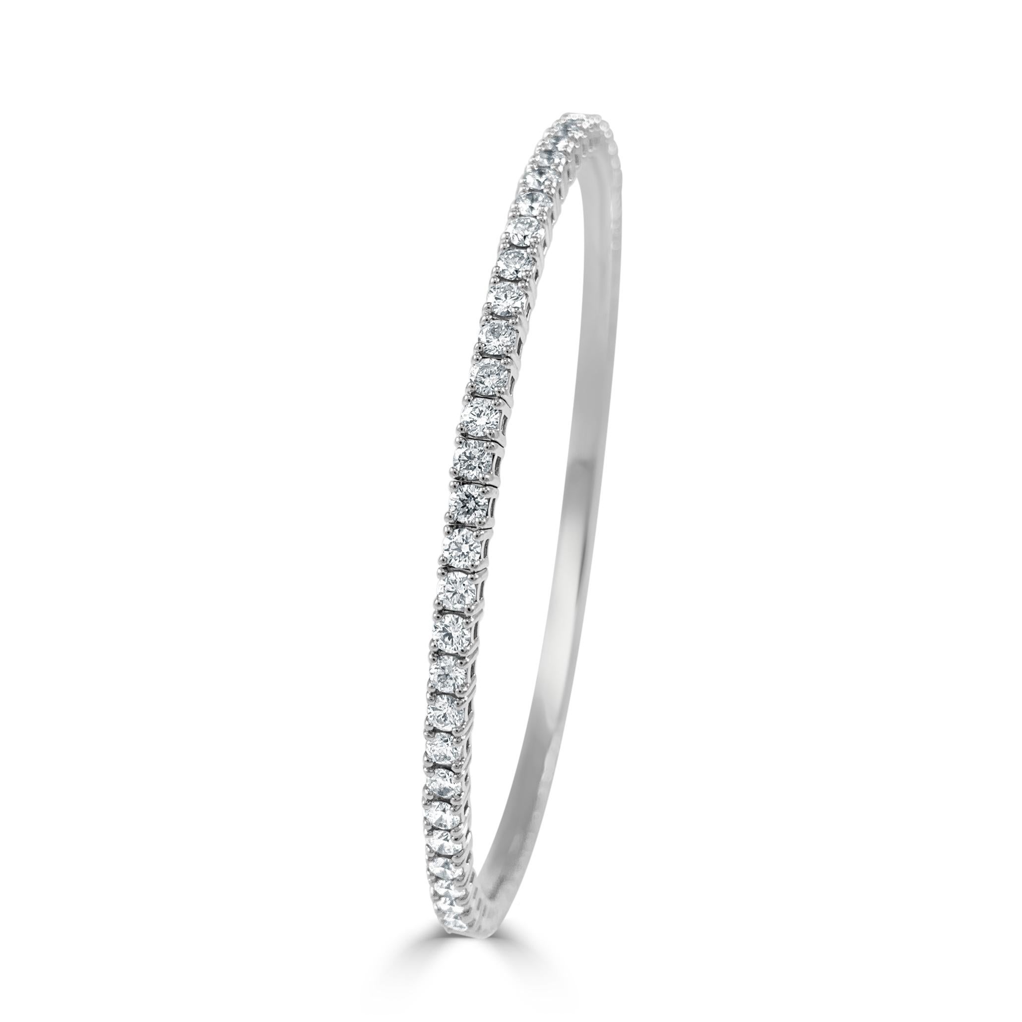 Contemporary 14K Rose Gold Diamond 3ct Flexible Bracelet for Her For Sale