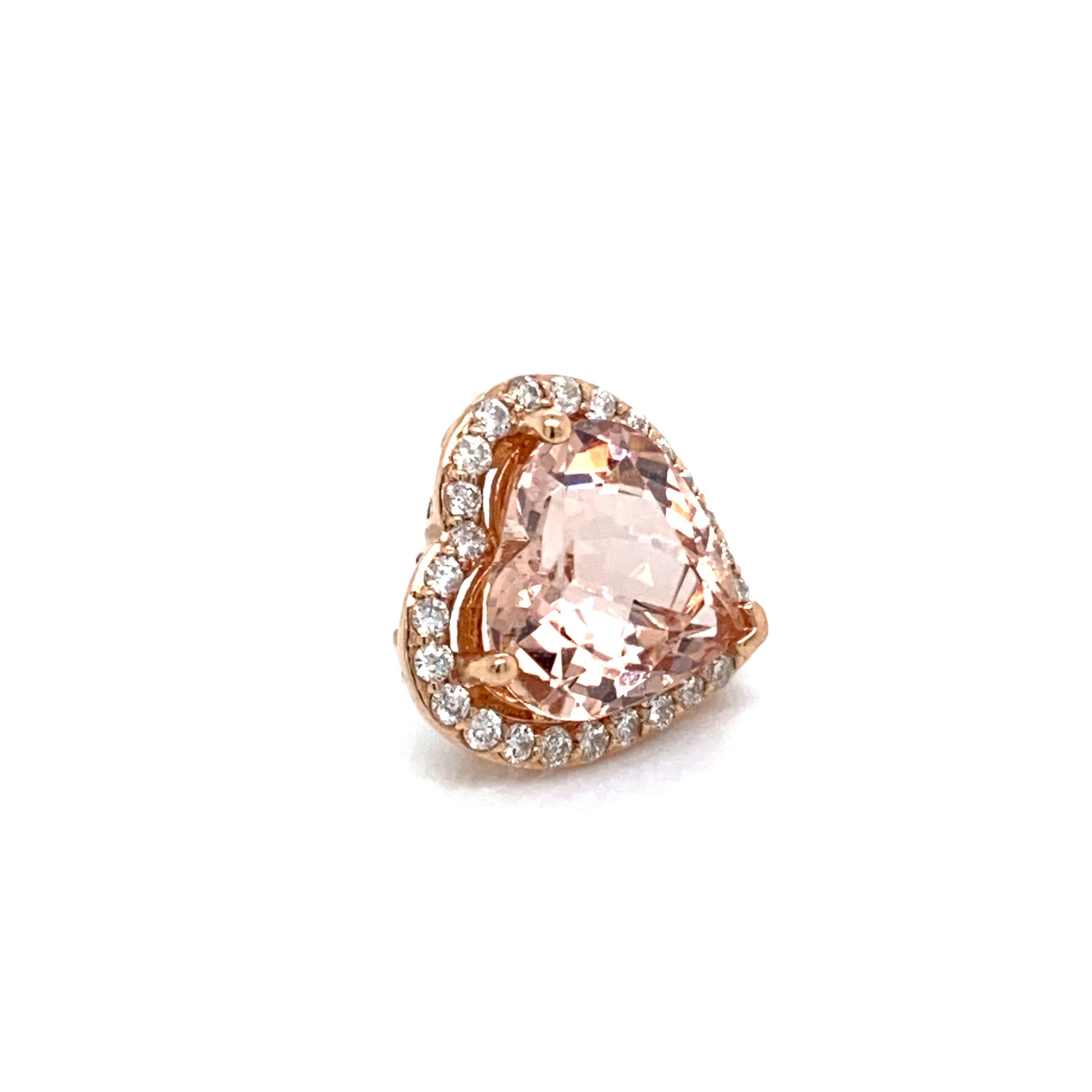 14K Rose Gold Diamond and Heart Shape Morganite Halo Pendant In New Condition For Sale In New York, NY