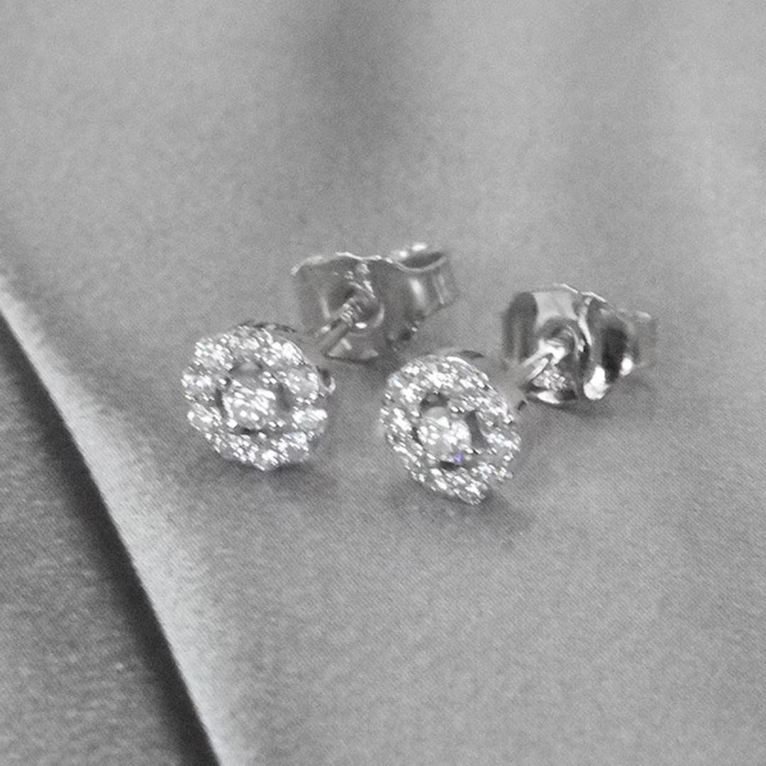 14k Gold Diamond Studs Halo Diamond Earrings Wedding Earrings In New Condition For Sale In Bangkok, TH