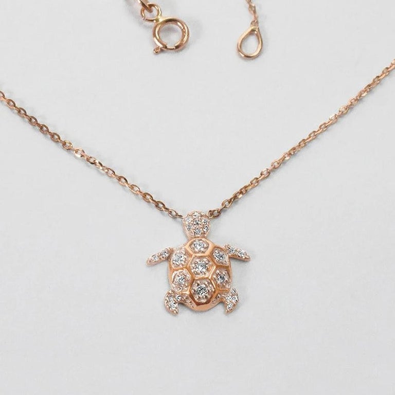 14k Gold Diamond Turtle Charm Necklace Diamond Turquoise Pendant Necklace In New Condition For Sale In Bangkok, TH