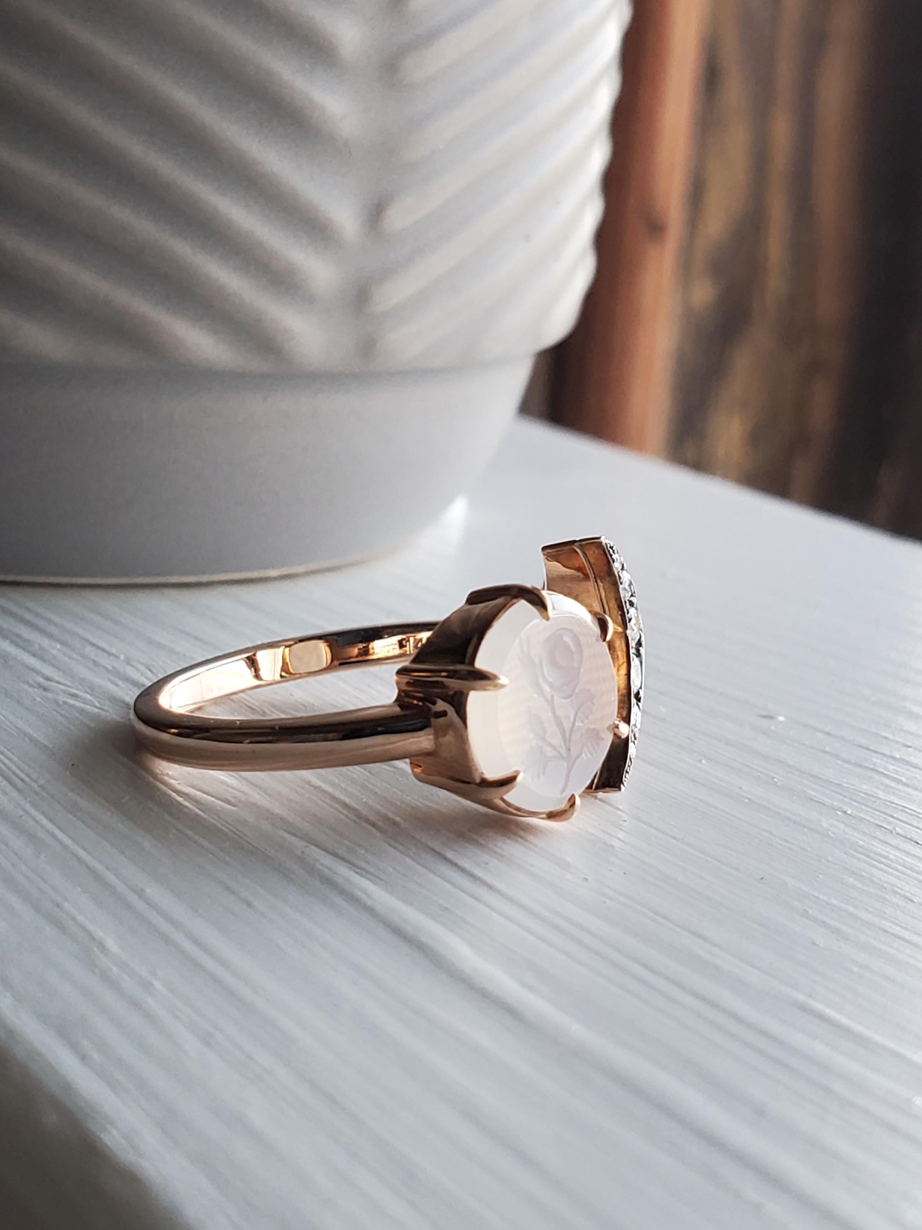 Femenino o masculino Anillo Luna con Sello Calcográfico en Oro Rosa de 14k, Diamantes y Rosa Antigua en venta