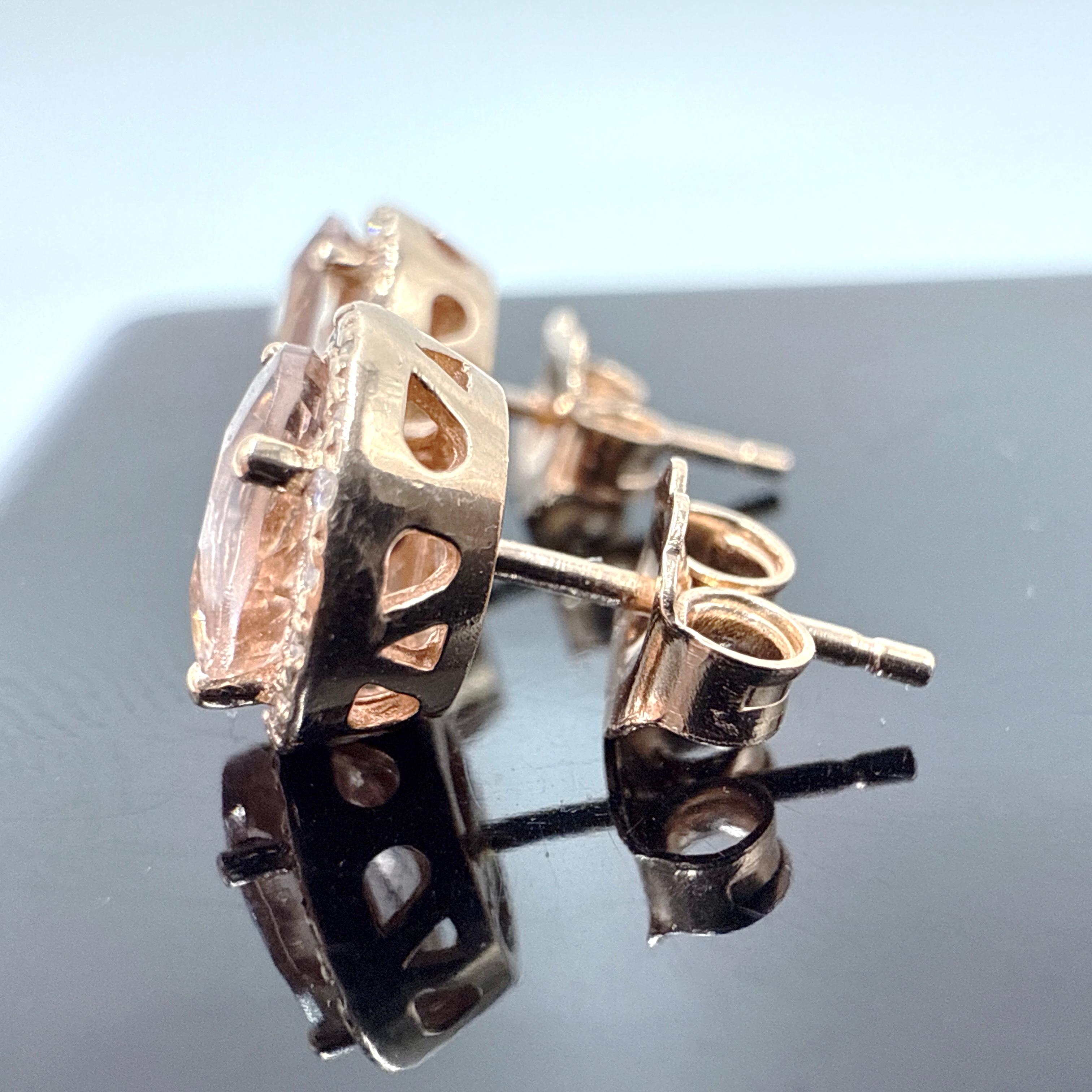 Orecchini a grappolo in oro rosa 14K Effy con morganite e diamanti 1.60TCW In condizioni buone in vendita a Victoria, BC