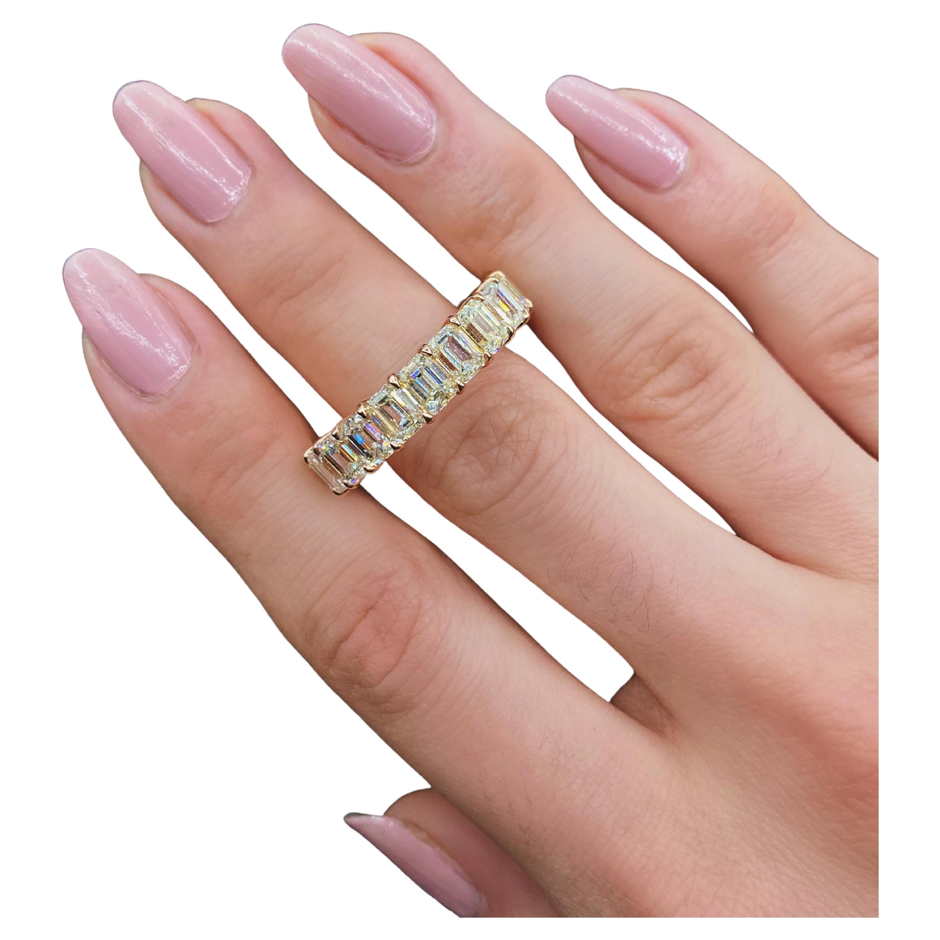 En vente :  Bracelet d'éternité en or rose 14 carats taille émeraude comportant 10,83 carats