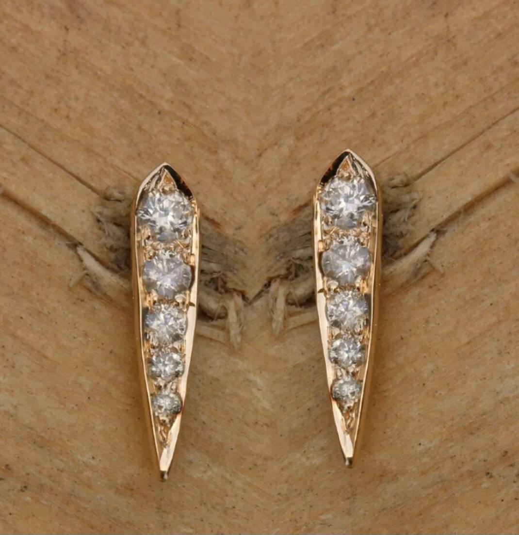 Orecchini a punta in oro rosa 14K Gioielli di diamanti Regalo di compleanno per le mamme. in vendita 1