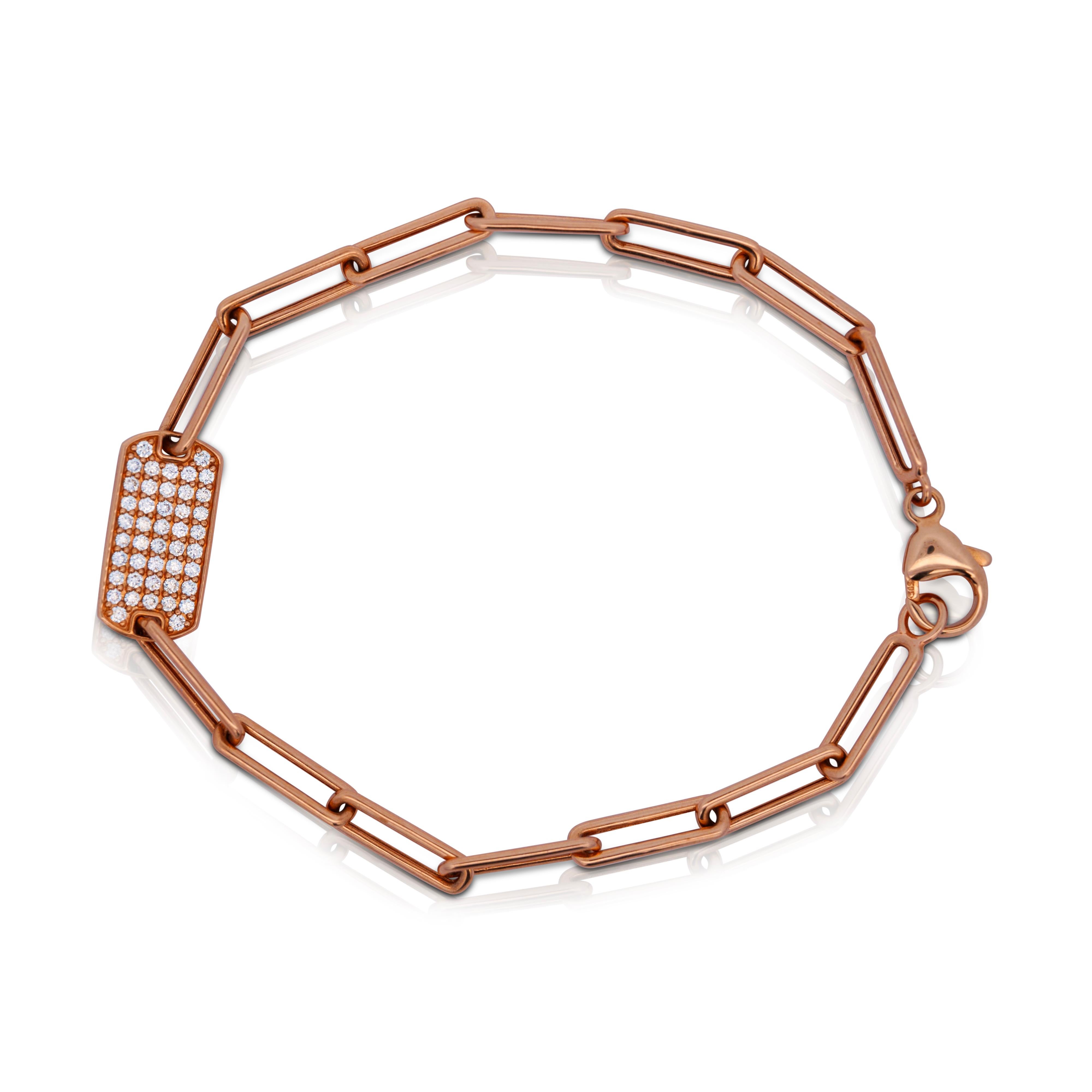 Taille ronde Bracelet à maillons avec étiquette d'identification en or rose 14 carats et diamants ronds pavés en vente
