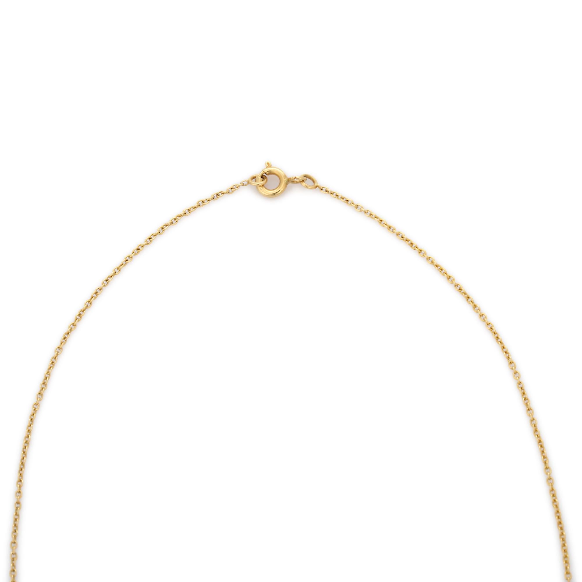 Taille ronde Collier pendentif en or jaune 14 carats à motif contemporain avec diamants en vente