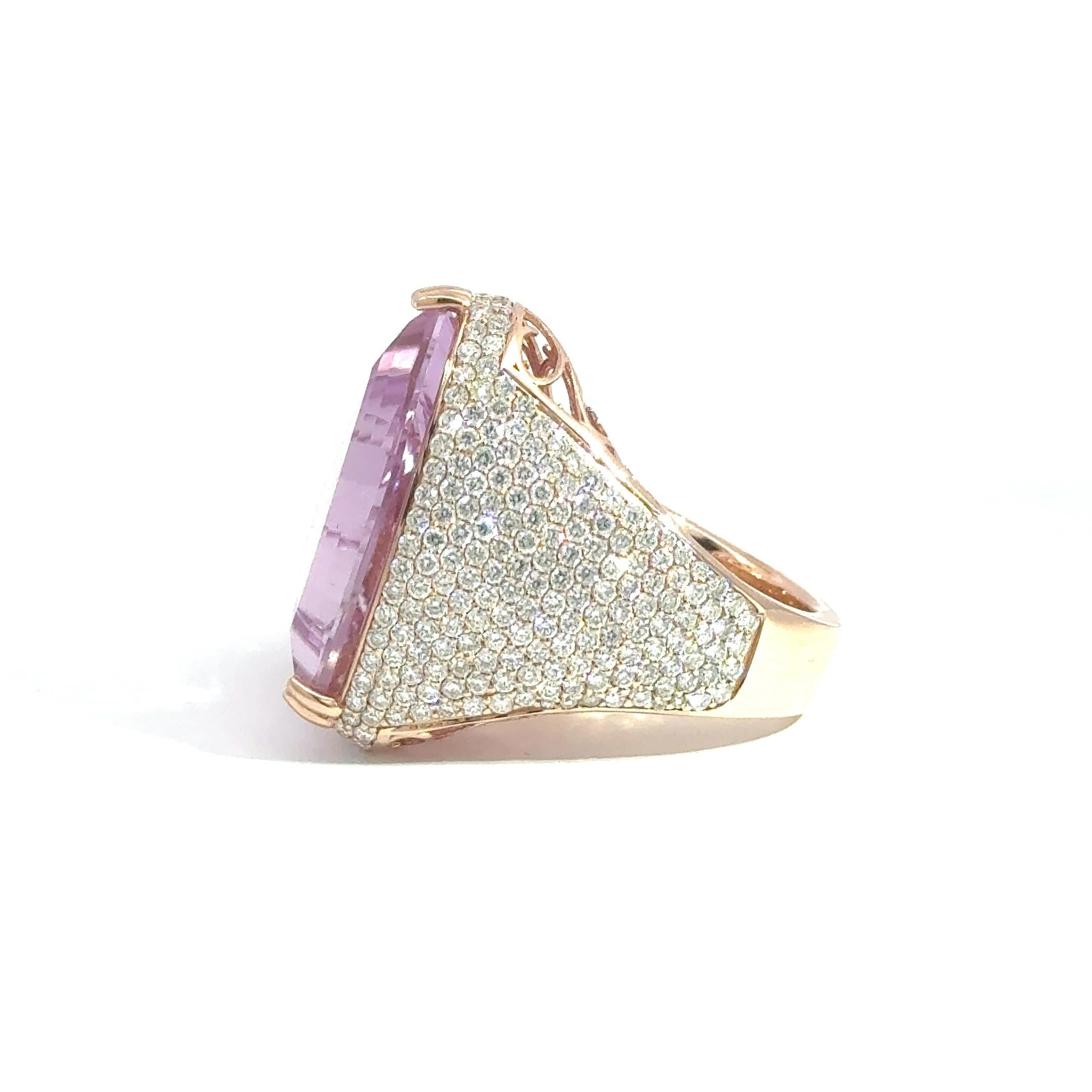 Taille mixte 14K Rose Gold Kunzite and Diamond Cocktail Ring – 40.11 Carats en vente