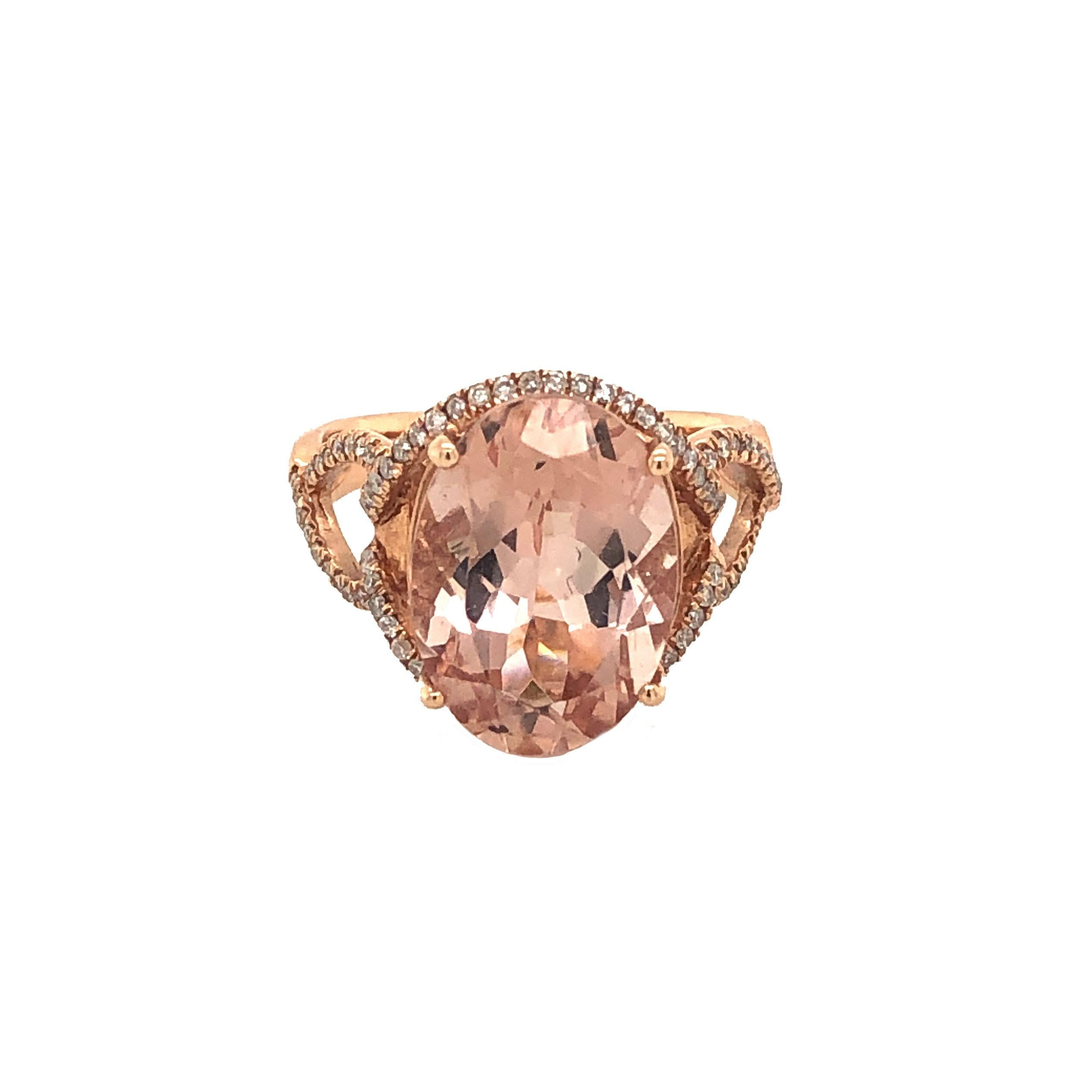 14K Rose Gold Natural Morganite Oval Halo Ring In New Condition For Sale In New York, NY