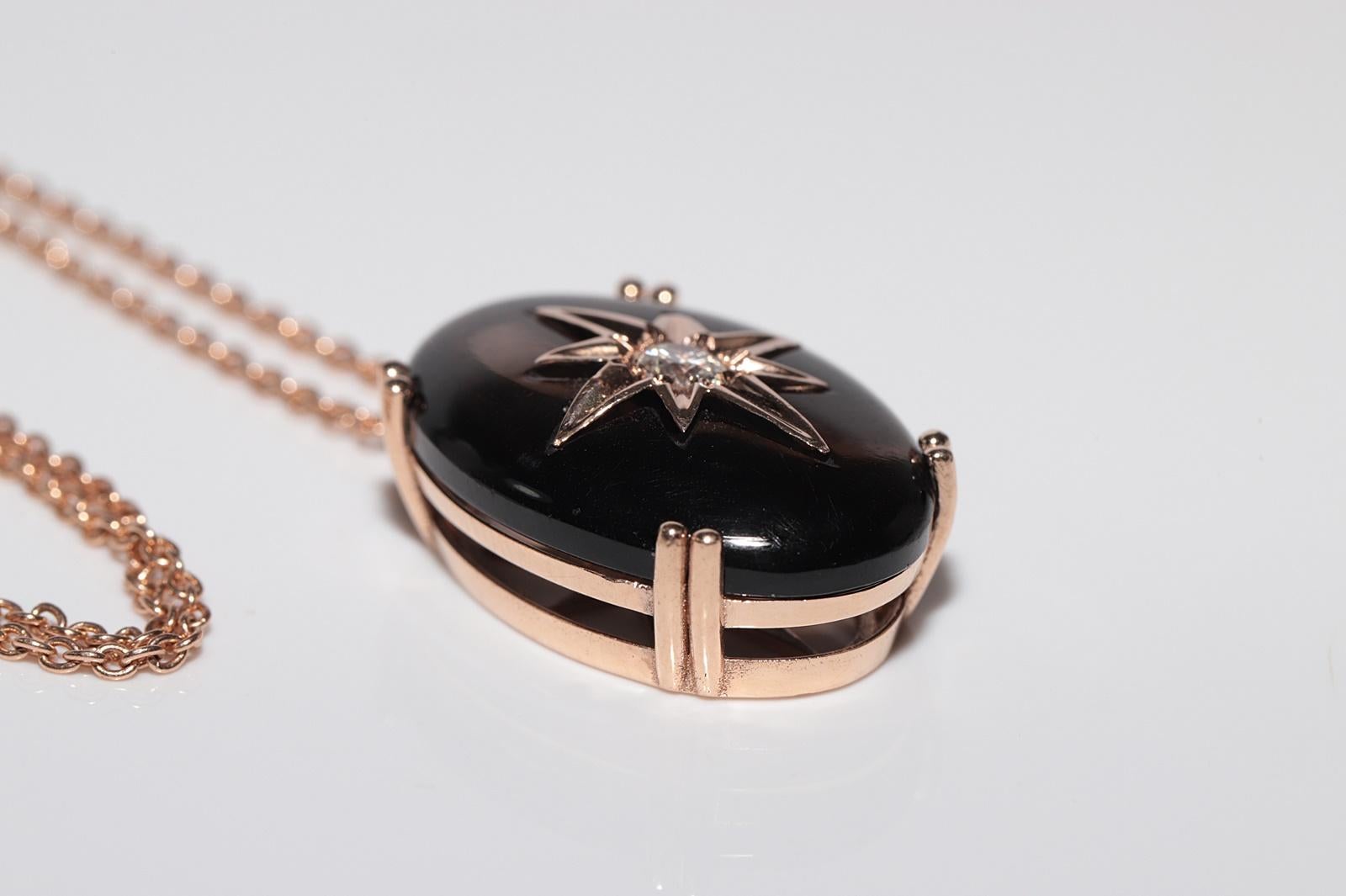 Collana con ciondolo decorato con diamanti naturali e topazi, realizzata a mano in oro rosa 14k. in vendita 8