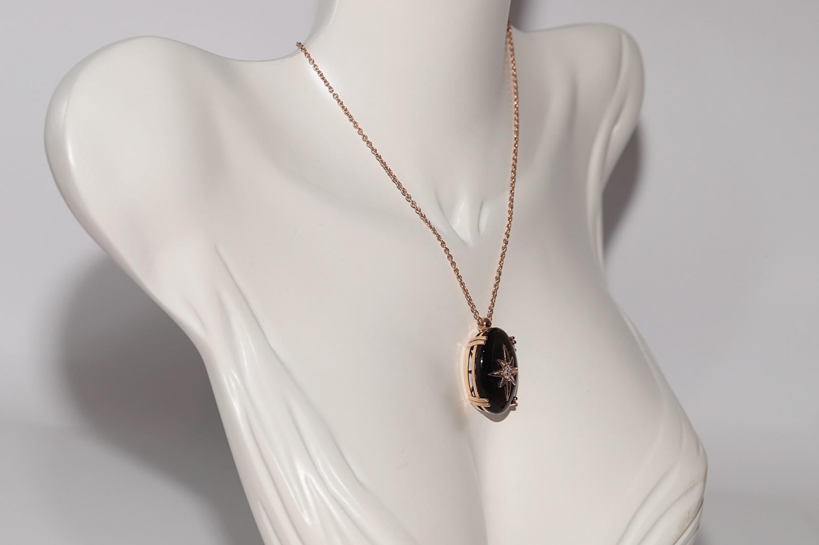 Taglio brillante Collana con ciondolo decorato con diamanti naturali e topazi, realizzata a mano in oro rosa 14k. in vendita