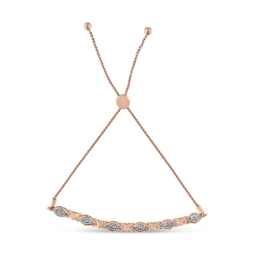 Apri la porta di un'eleganza raffinata con questo squisito bracciale, dove il fascino classico dell'argento 925 incontra il fascino scintillante dei diamanti naturali. Il pezzo intreccia magnificamente forme a marquise e maglie a cuore, ciascuna