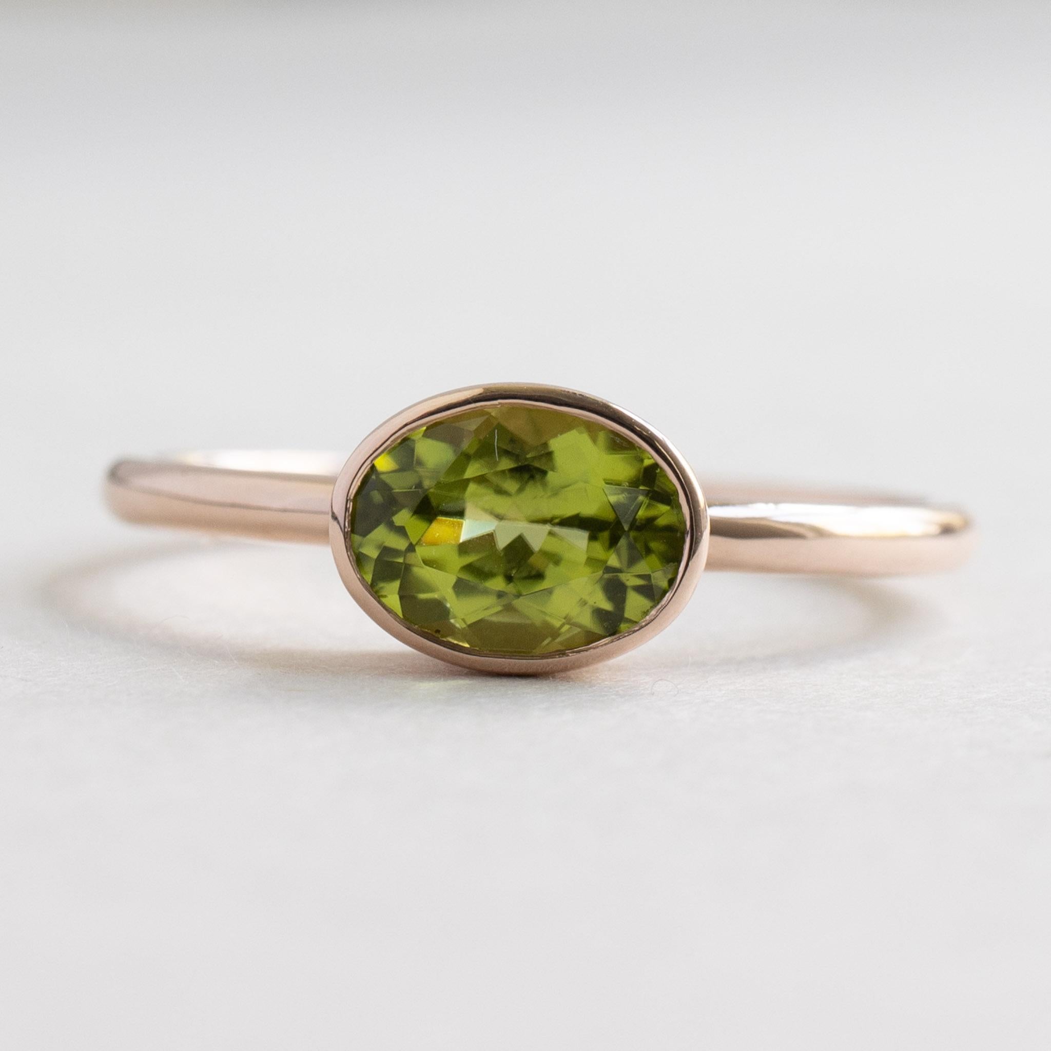 Bague en or rose 14K avec péridot et diamant Neuf - En vente à Wallingford, CT