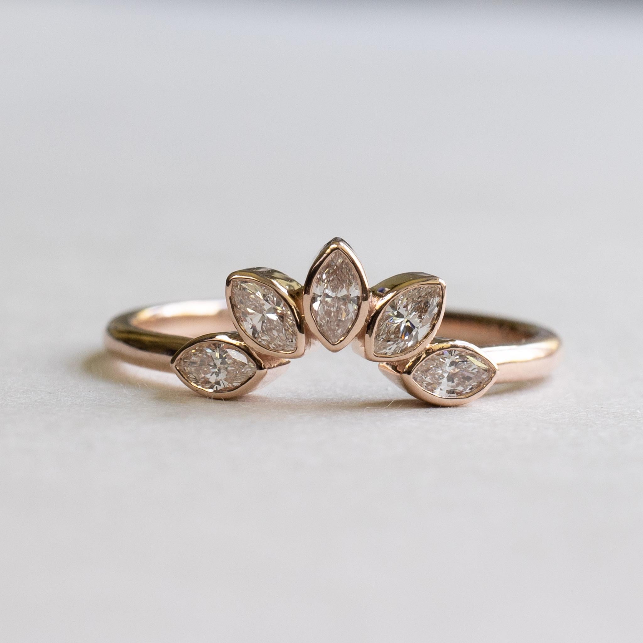 Bague en or rose 14K avec péridot et diamant Pour femmes en vente