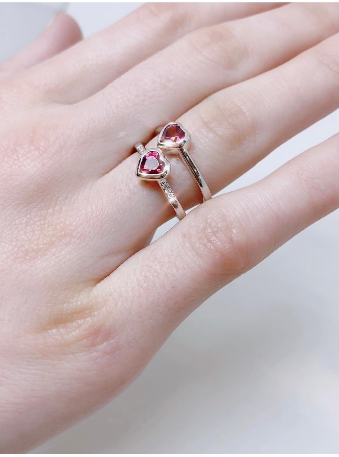 Contemporary 14K Rose Gold Rhodolite Garnet Heart Ring For Sale