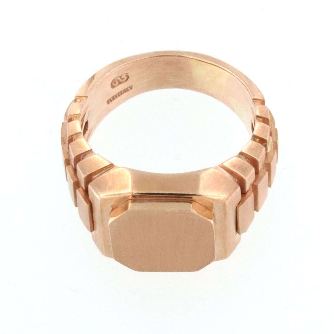 Rolex type ring . Very special ring , suitable for a woman or a man.
Ring in 14k rose gold

Size of ring:  20 EU  - USA 9,5

All Stanoppi Jewelry is new and has never been previously owned or worn. Each item will arrive at your door beautifully gift