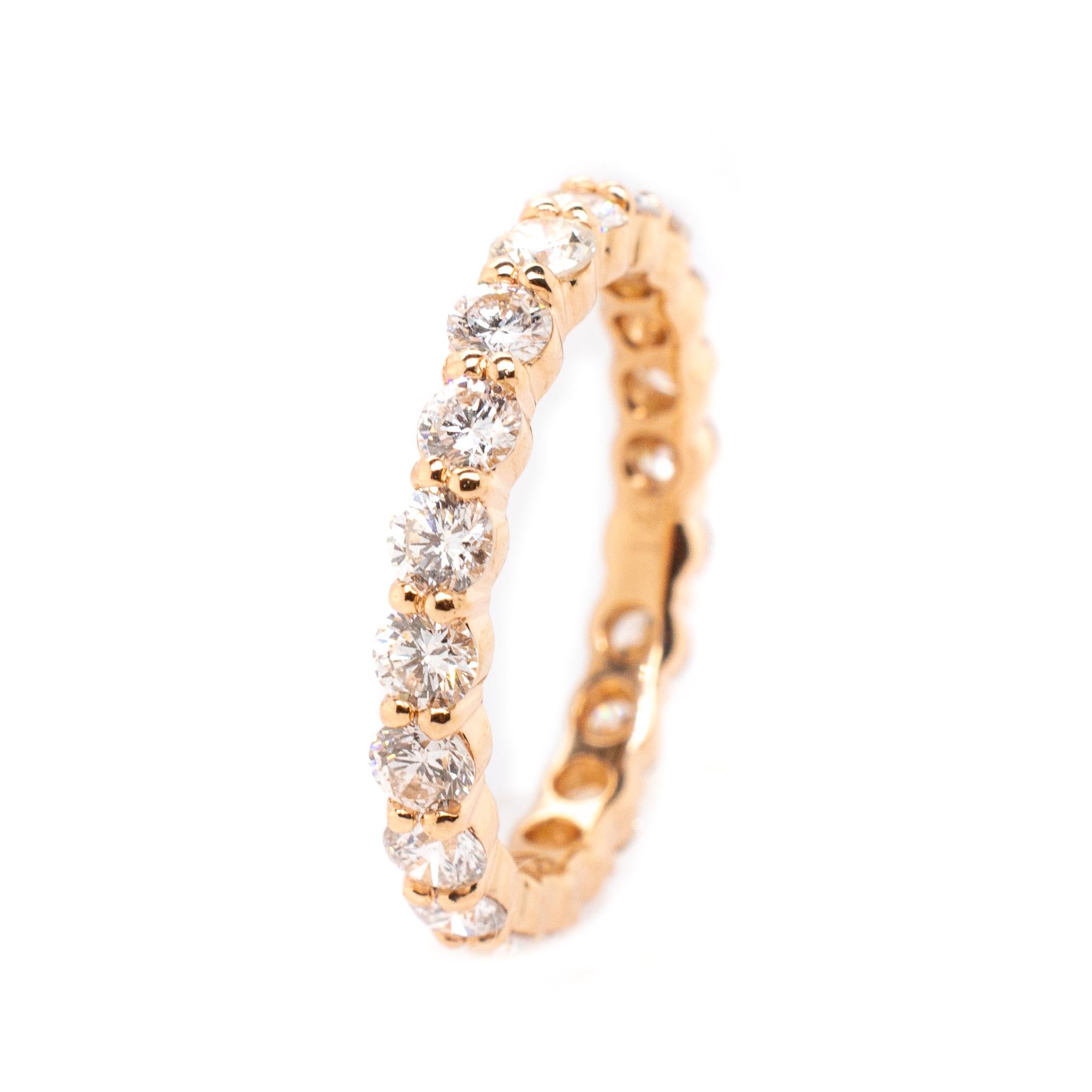 Round Cut 14K Rose Gold Ring with 1.87 Ct. Real Natural Diamonds For Sale
