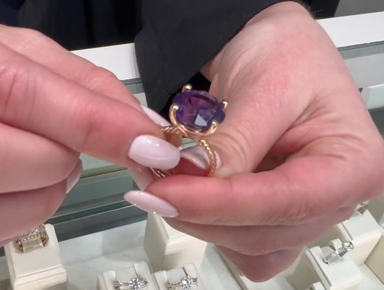 14 Karat Roségold Solitär-Ring im Seilstil mit Amethyst, 10 Karat Damen im Angebot