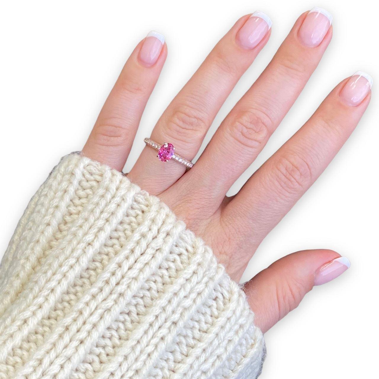 Taglio ovale Anello in oro rosa 14k con spinello rosa rotondo da 0,86 carati e diamante