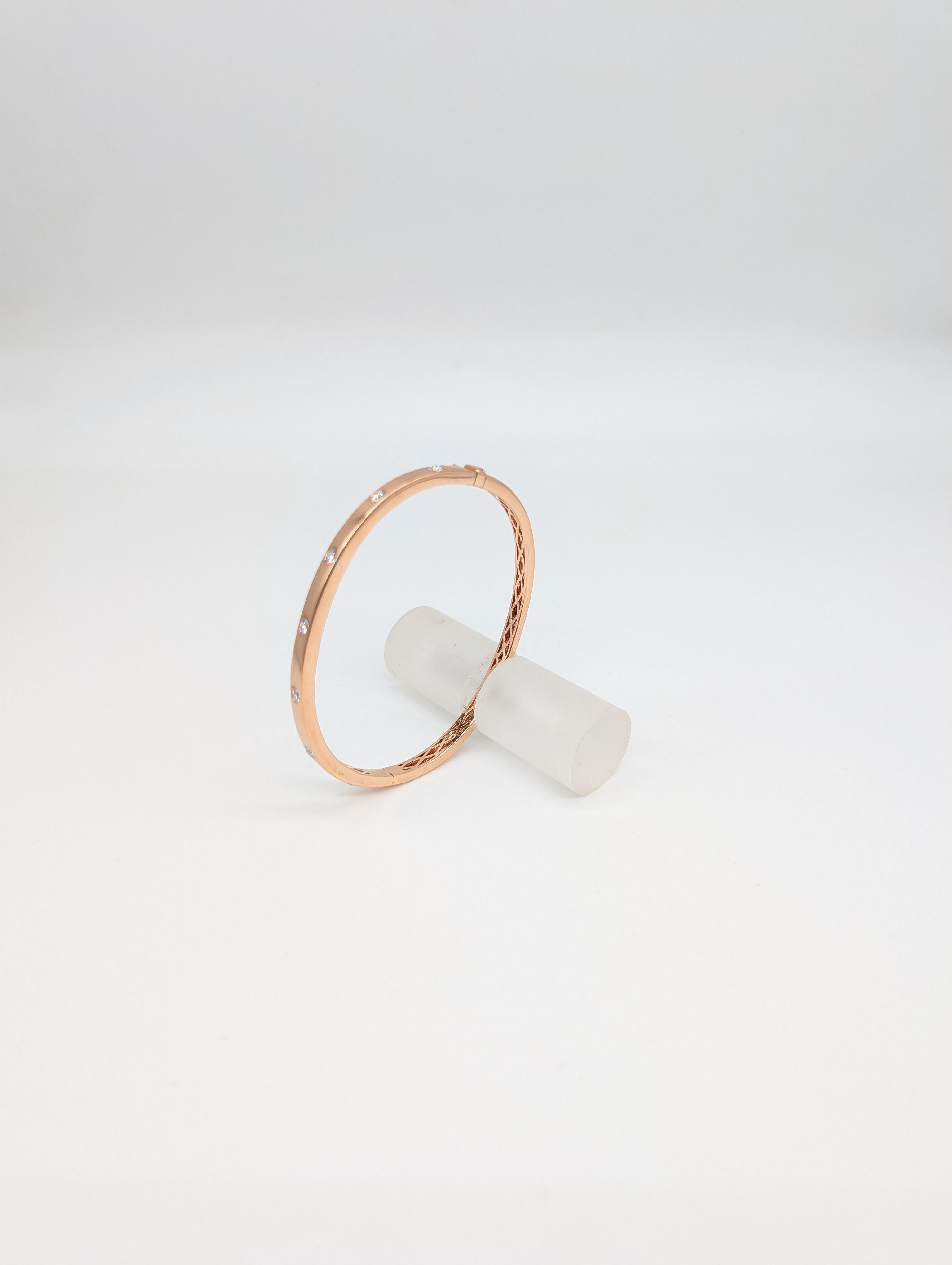 C'est un cadeau spécial pour tous ceux qui débutent ou qui ont une collection de bracelets. Cette élégante bague en or rose 14k satiné est idéale pour toutes les occasions. Que vous souhaitiez l'empiler ou le porter seul, il s'agirait d'une pièce