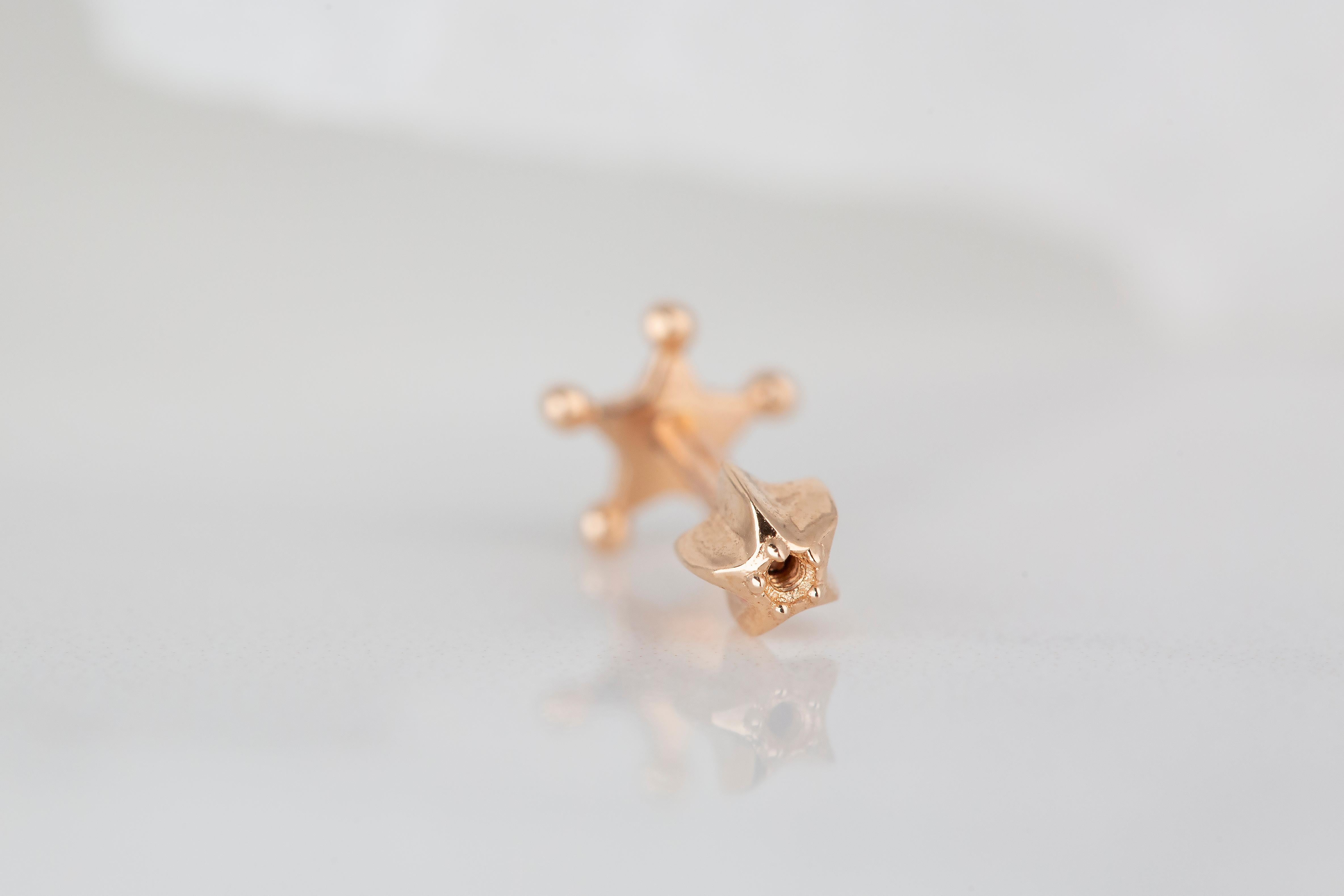 14K Rose Gold Sheriff Star Piercing, Rose Gold Stud Sheriff Badge Earring In New Condition For Sale In ISTANBUL, TR