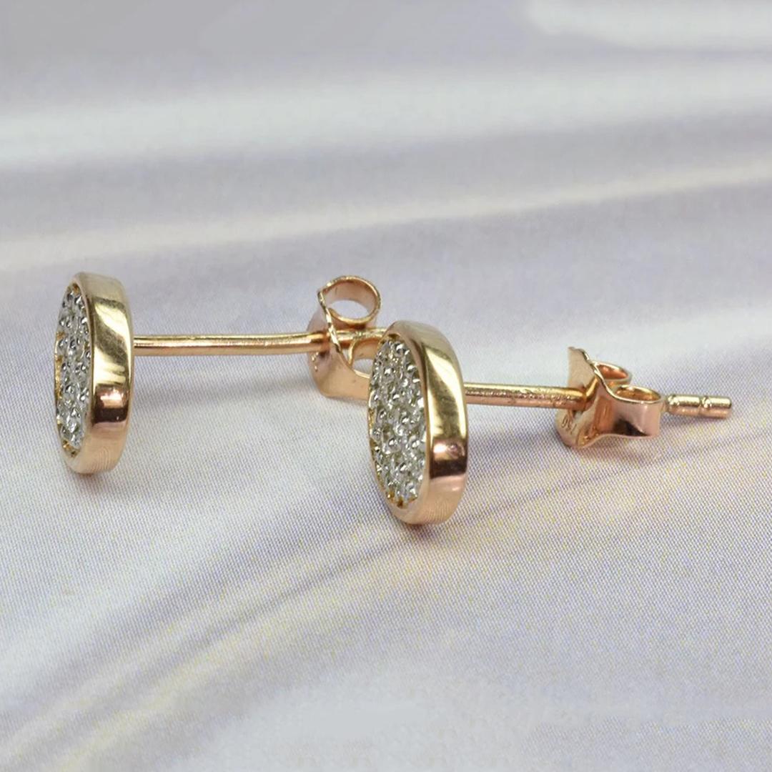 Modern 14k Gold Stud Earrings Oval Stud Earrings Diamond Cluster Earrings For Sale