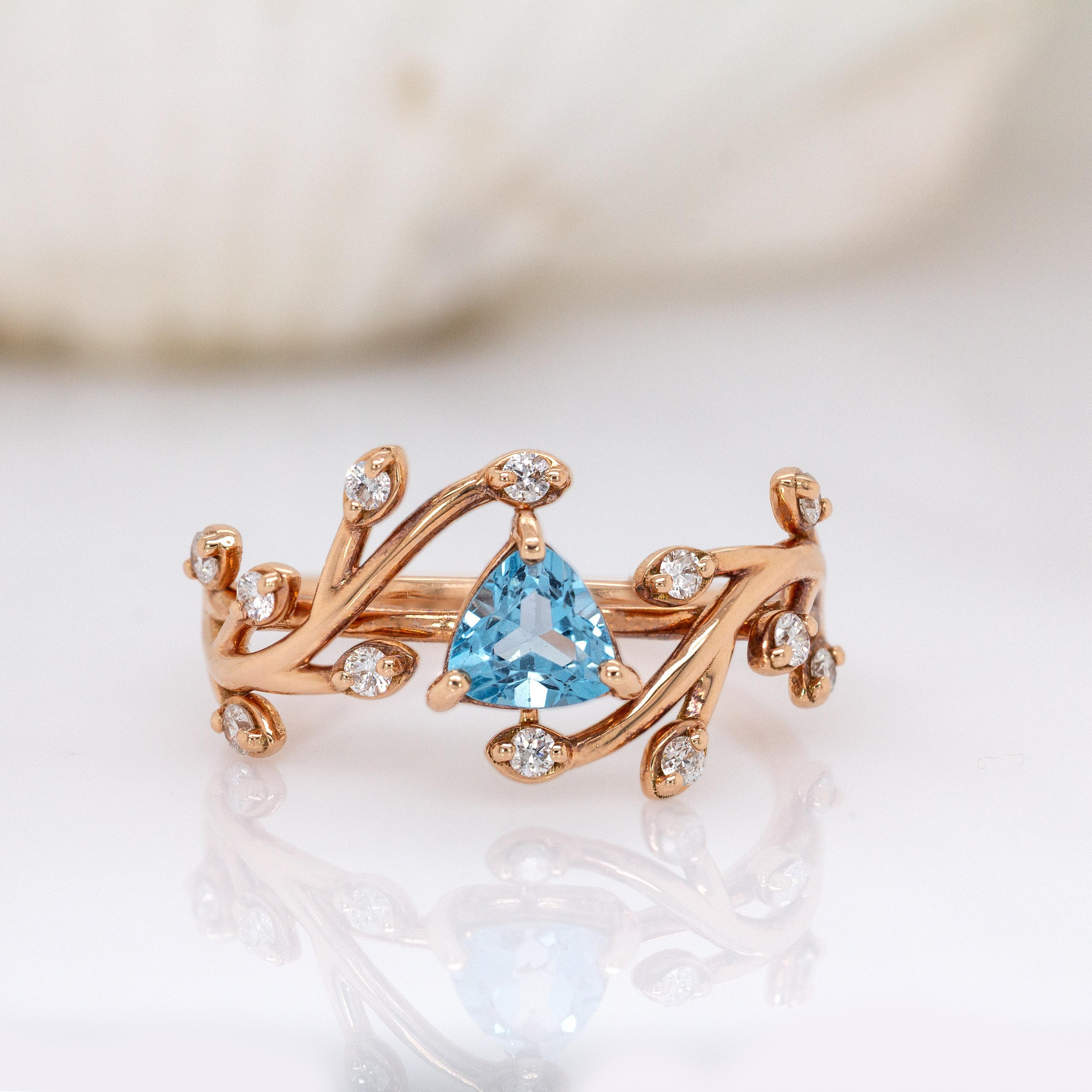 Contemporaneo Anello in oro rosa 14K con Topazio Blu Svizzero: Accenti di diamanti naturali, Gioielli di pregio in vendita