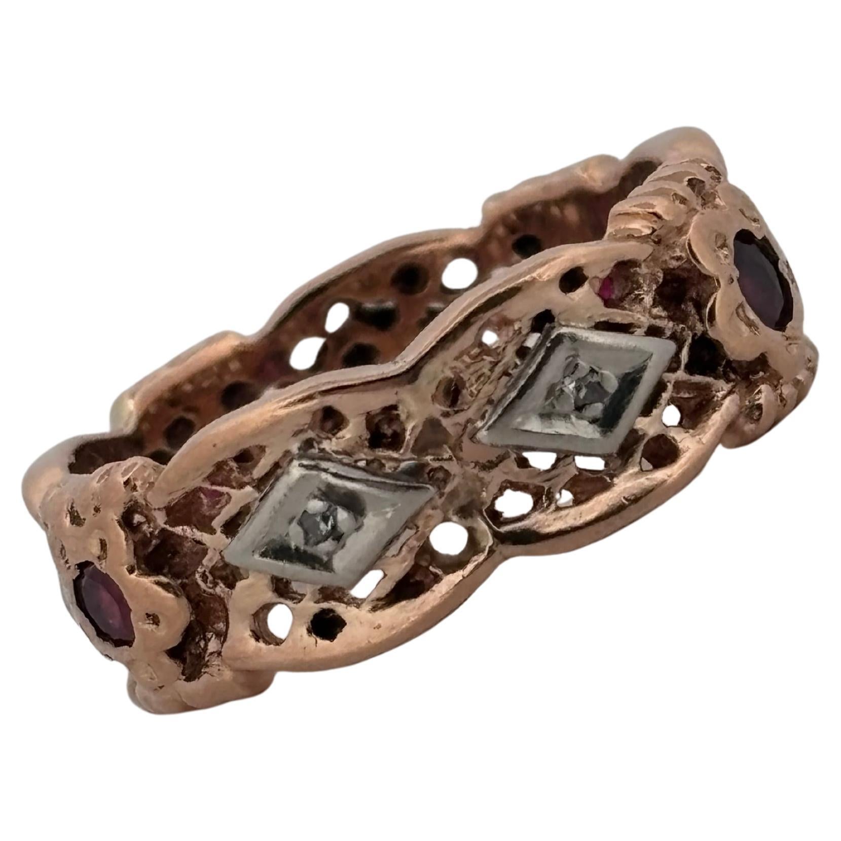 Taglio rotondo Anello nuziale con diamante e rubino retrò in oro rosa 14K in vendita