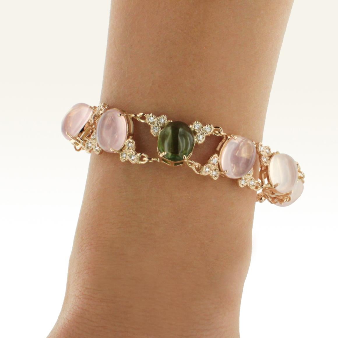  Amazing Bracelet with soft but bright colors, when you wear a Bracelet like this you feel pretty.  Made in Italy by Stanoppi Jewellery since 1948.
Bracelet in 14k rose gold with pink Quartz (oval cabochon cut, size: 10x12 mm), Peridot (oval
