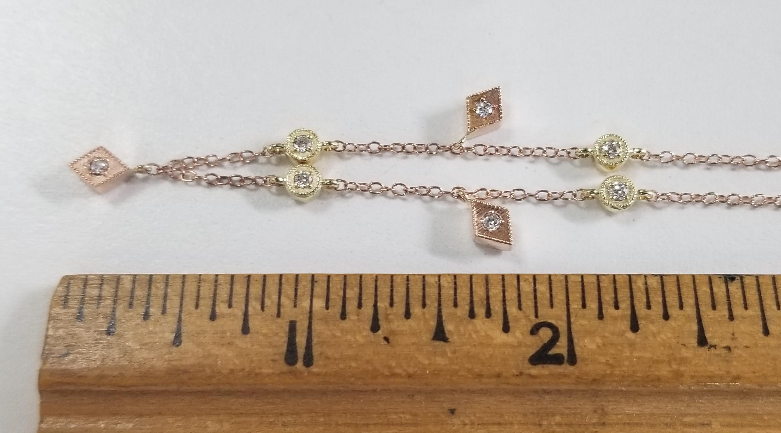 Contemporain Collier pendentif en or jaune et rose 14 carats avec diamants et diamants des deux côtés en vente