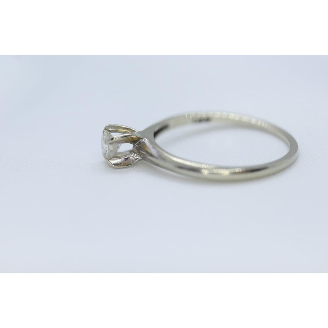 14k runder Diamant Solitär Ring . Kleiner 1/4 Karat Diamant-Verlobungsring. Weiß im Angebot 2