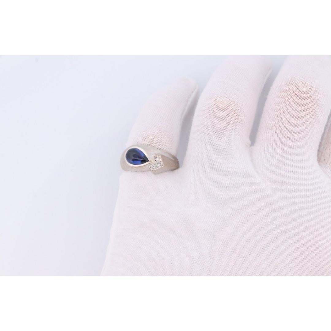 Women's or Men's 14k Sapphire ring. 14k White Gold Genuine Pear Sapphire Cabochon bezel Diamond For Sale