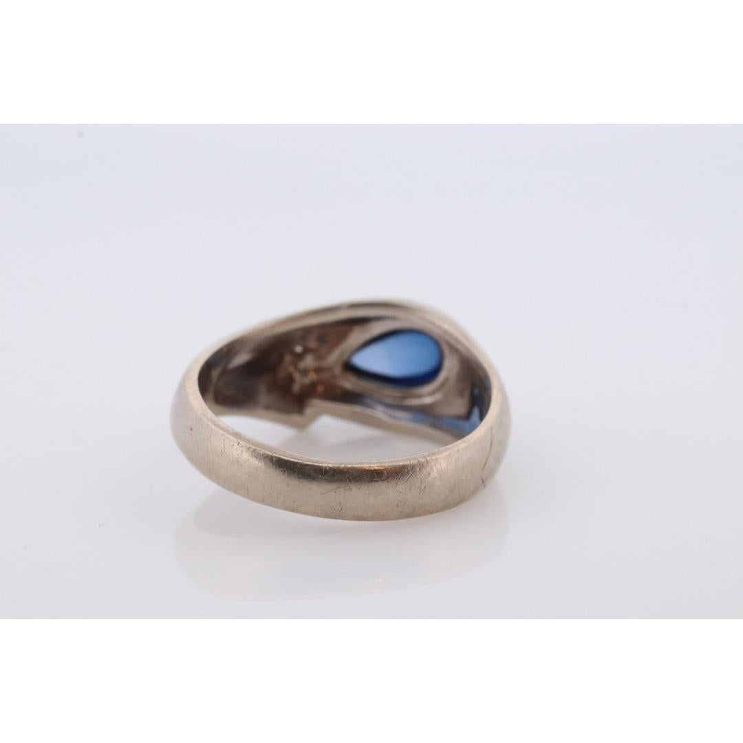 14k Sapphire ring. 14k White Gold Genuine Pear Sapphire Cabochon bezel Diamond For Sale 3