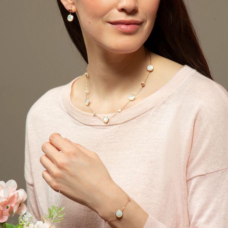Women's 14K Satin Rose Gold Kensington Single Stone Bracelet in White Mother of Pearl For Sale