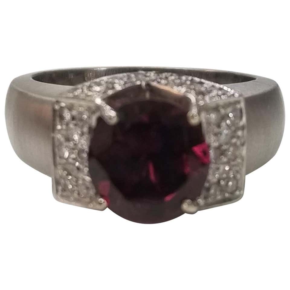 14K Art Nouveau Rhodolite Garnet Sculptural Bird Ring For Sale at 1stDibs