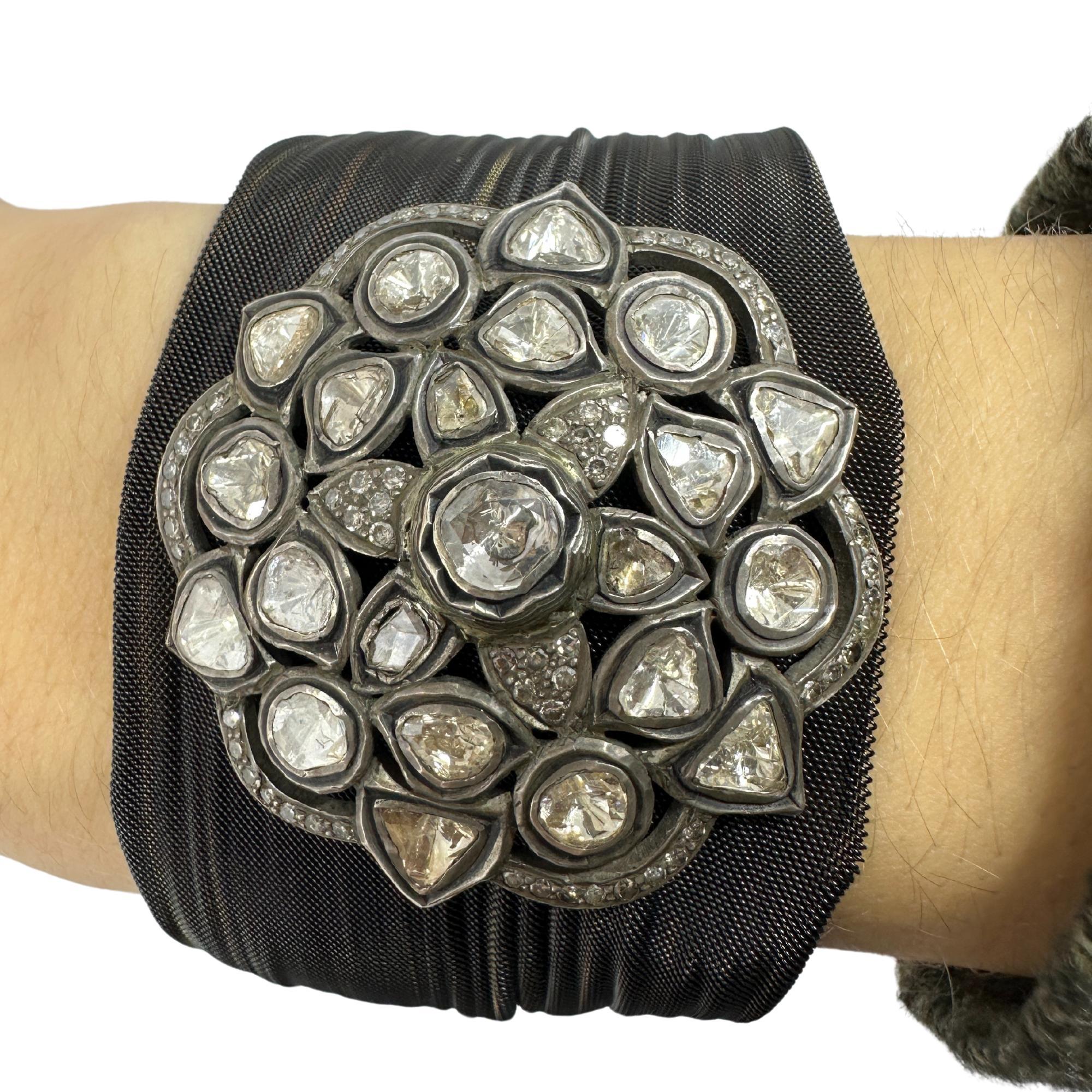 Bracciale con diamanti taglio rosa a maglie in argento, argento e acciaio annerito (14 carati) in vendita 3