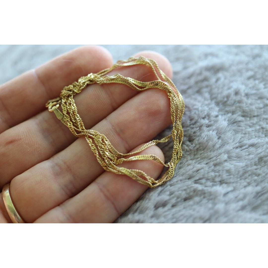 14k Singapore chain link Necklace. 14k Yellow Gold Singapore Twisted Curb Chain. For Sale 3