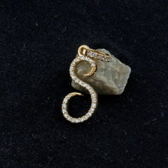 Ciondolo in oro massiccio 14K con pavé di diamanti da 0,18 carati con lettera iniziale in corsivo S