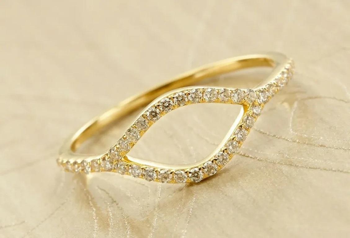 Taglio rotondo Anello con occhio infinito in oro massiccio 14k e diamanti in vendita