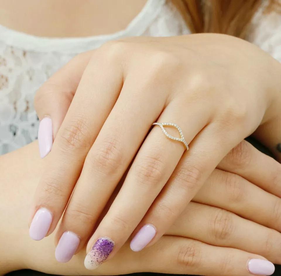 Anello con occhio infinito in oro massiccio 14k e diamanti In condizioni Nuovo in vendita a Chicago, IL
