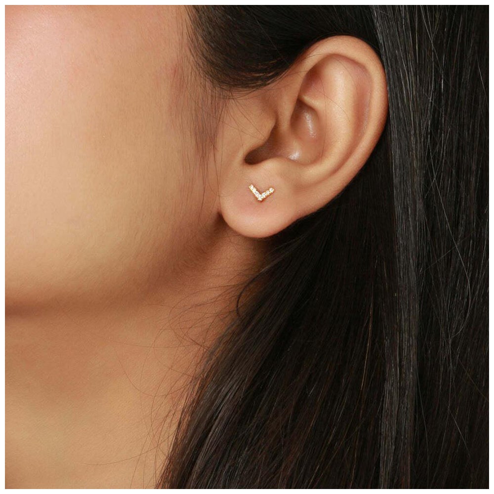 Pendientes de oro macizo de 14 quilates con forma de galón Minimalistas Pendientes de oro con diamantes Pendientes con estilo