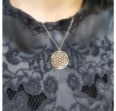 Circle Flower Mandala Design Round Necklace in 14K Solid Gold