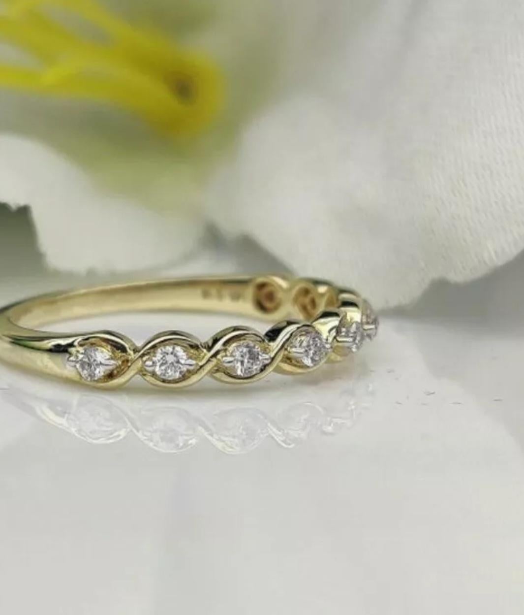 Alianza de boda de oro macizo de 14 quilates con diamantes naturales Promesa de mujer Corte redondo en venta