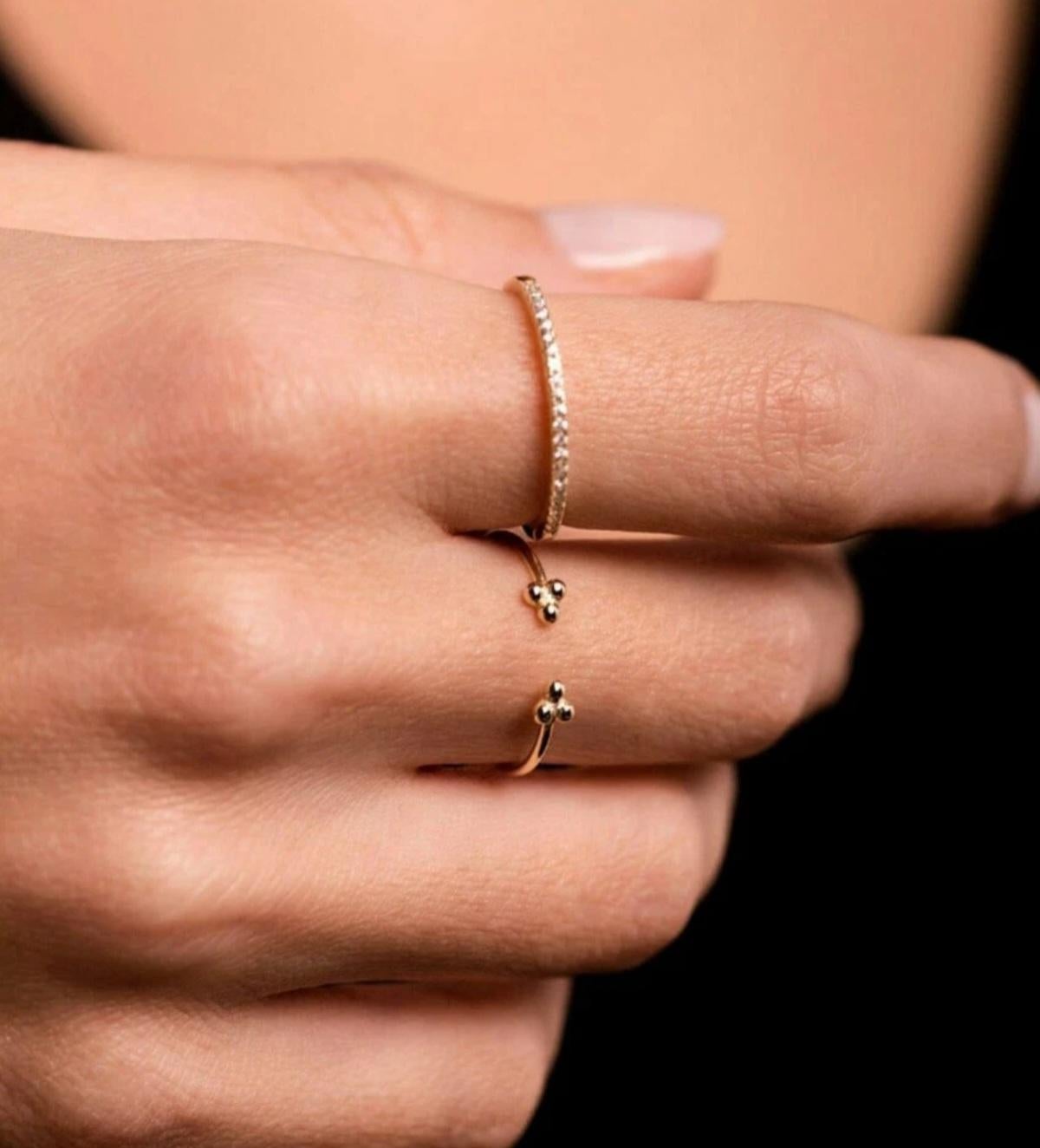 Art Déco Anello minimalista a tre sfere aperte in oro massiccio 14k. in vendita