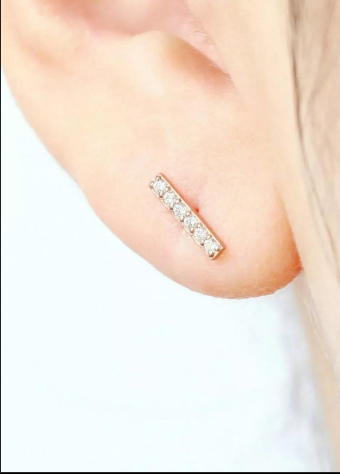 14K Solid Gold Diamond Bar Earrings Minimalist Bar Studs Gold Birthday Jewelry. In New Condition For Sale In Chicago, IL